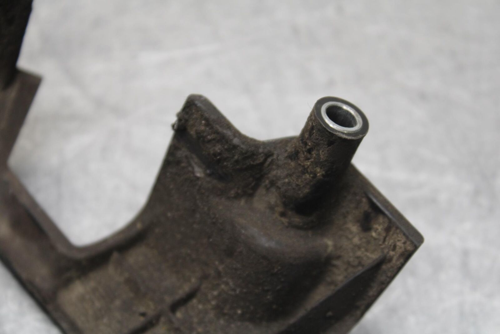 15-16 KAWASAKI EX300 ENGINE SPROCKET COVER BB635