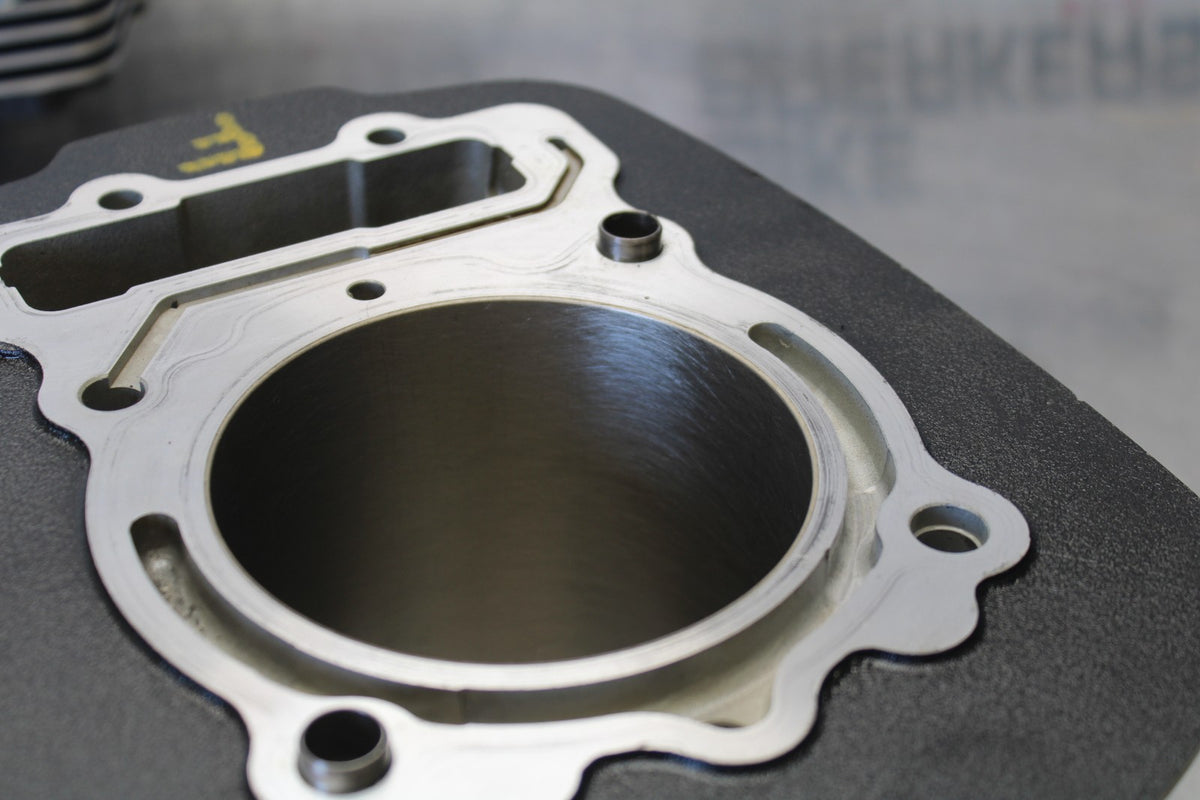 03-17 VICTORY VEGAS ENGINE TOP END CYLINDER SET BB874