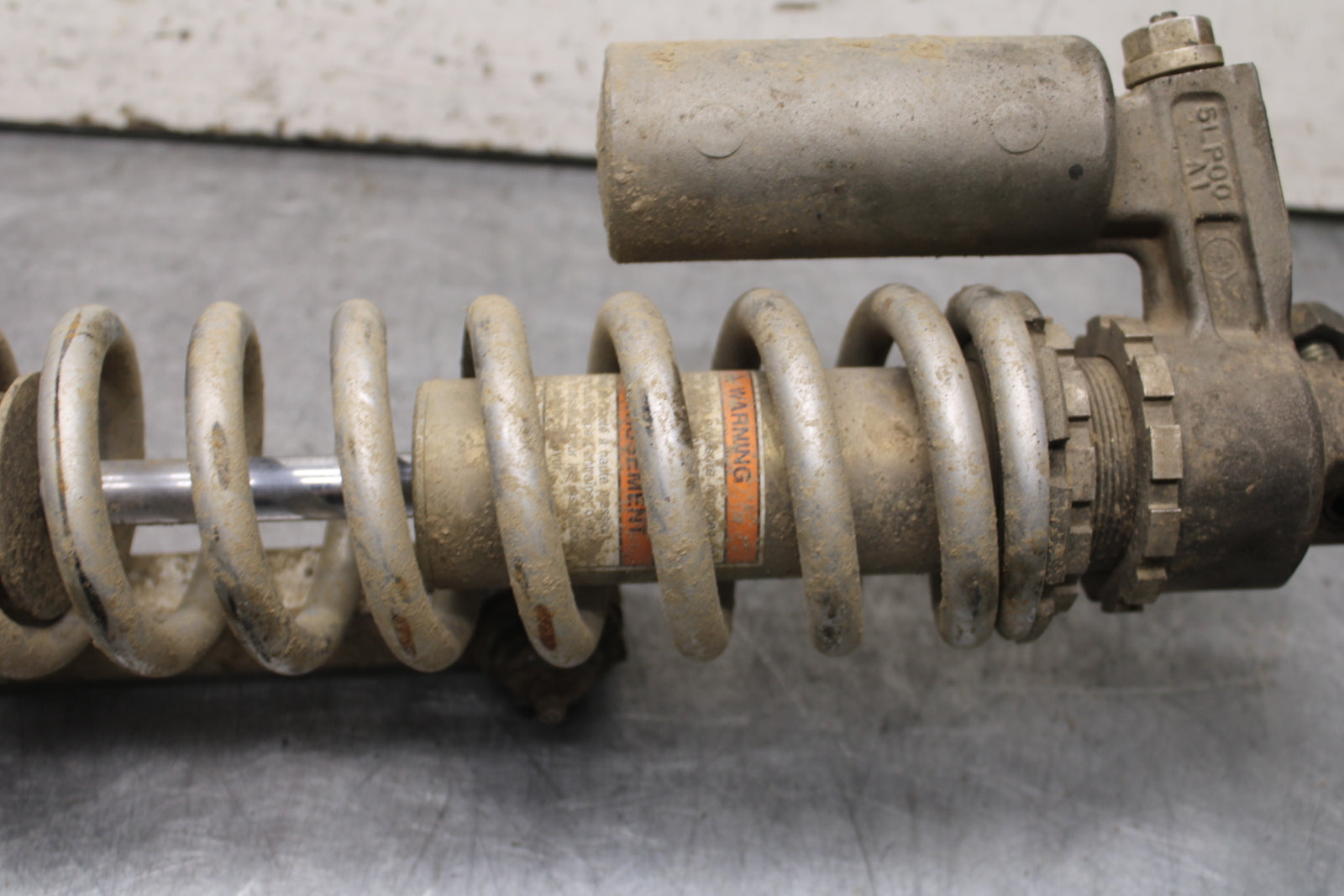 2004 Yamaha Raptor 660R YFM660R REAR BACK SHOCK ABSORBER SUSPENSION BB695
