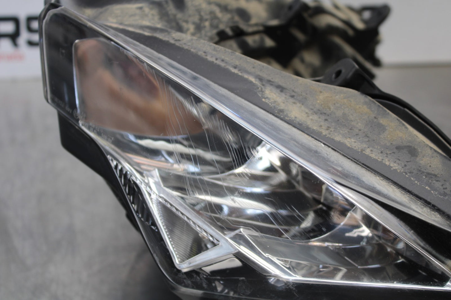 18-23 KAWASAKI NINJA 400 EX400 ABS FRONT HEADLIGHT HEAD LIGHT LAMP BB177