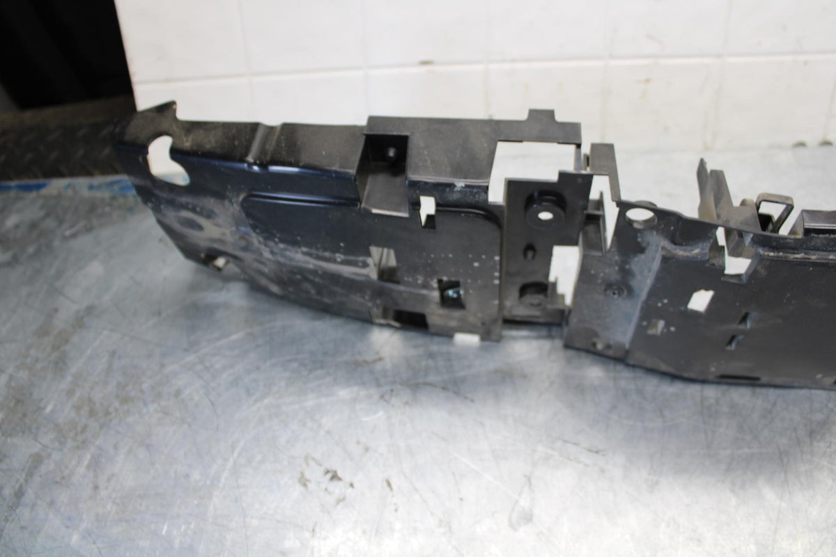 08-16 YAMAHA YZF R6 REAR BACK TAIL UNDERTAIL BATTERY TRAY PLASTIC BB436