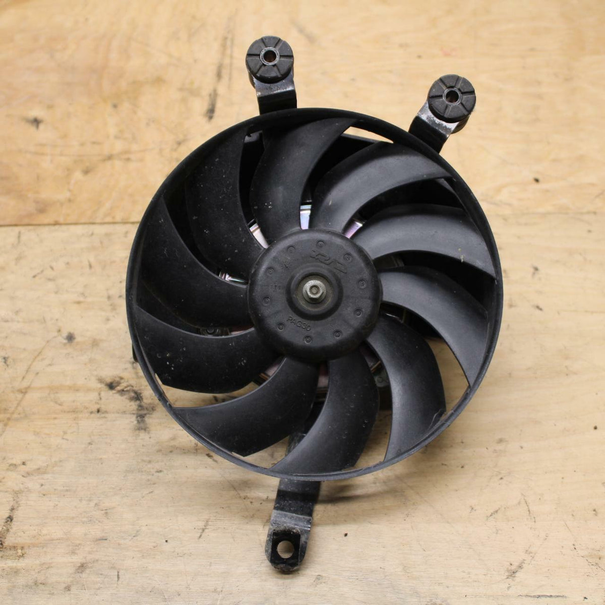 07-12 SUZUKI BANDIT 650S ENGINE RADIATOR COOLING FAN BB328