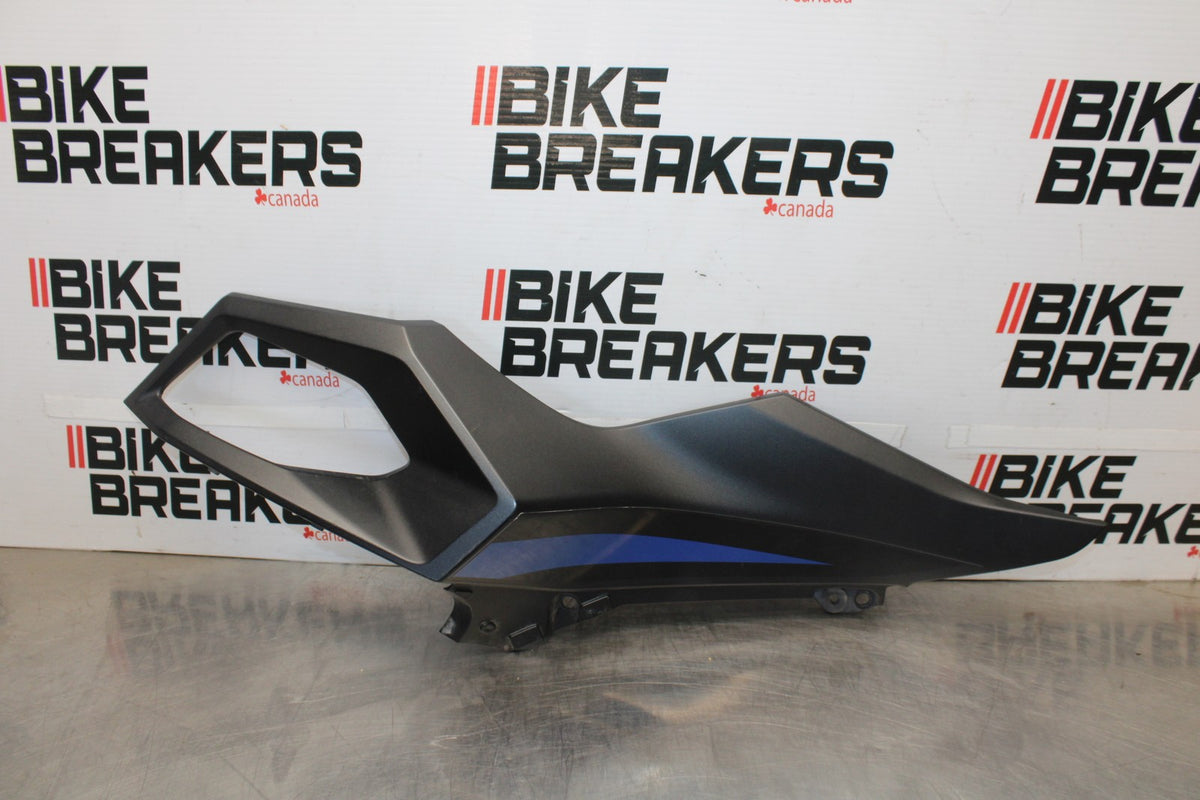 24-25 KAWASAKI NINJA 500 ABS LEFT MID UPPER SIDE FAIRING COWL PLASTIC BB899