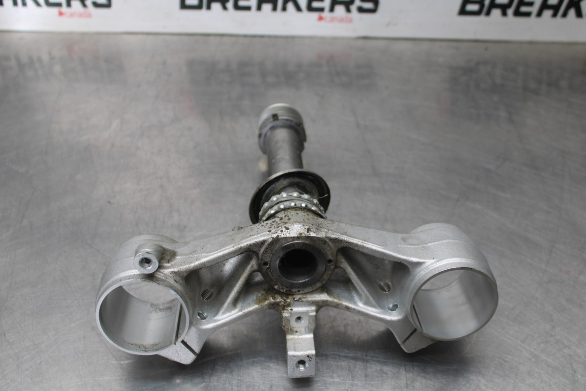 20-23 BMW F900R FRONT FORKS CLAMP LOWER TRIPLE TREE STEM BB923