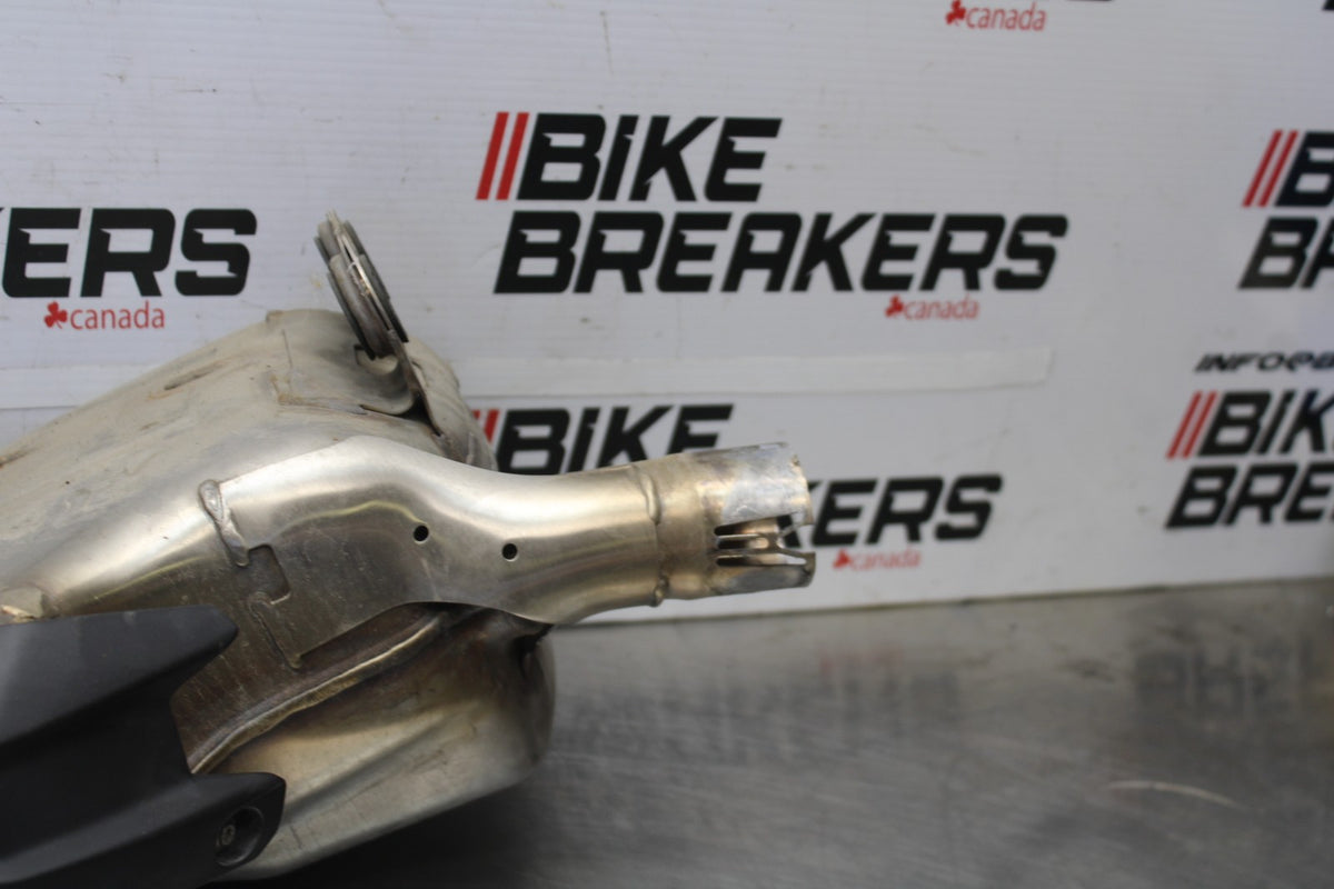 20-23 BMW F900R EXHAUST PIPE MUFFLER SLIP ON CAN SILENCER BB923