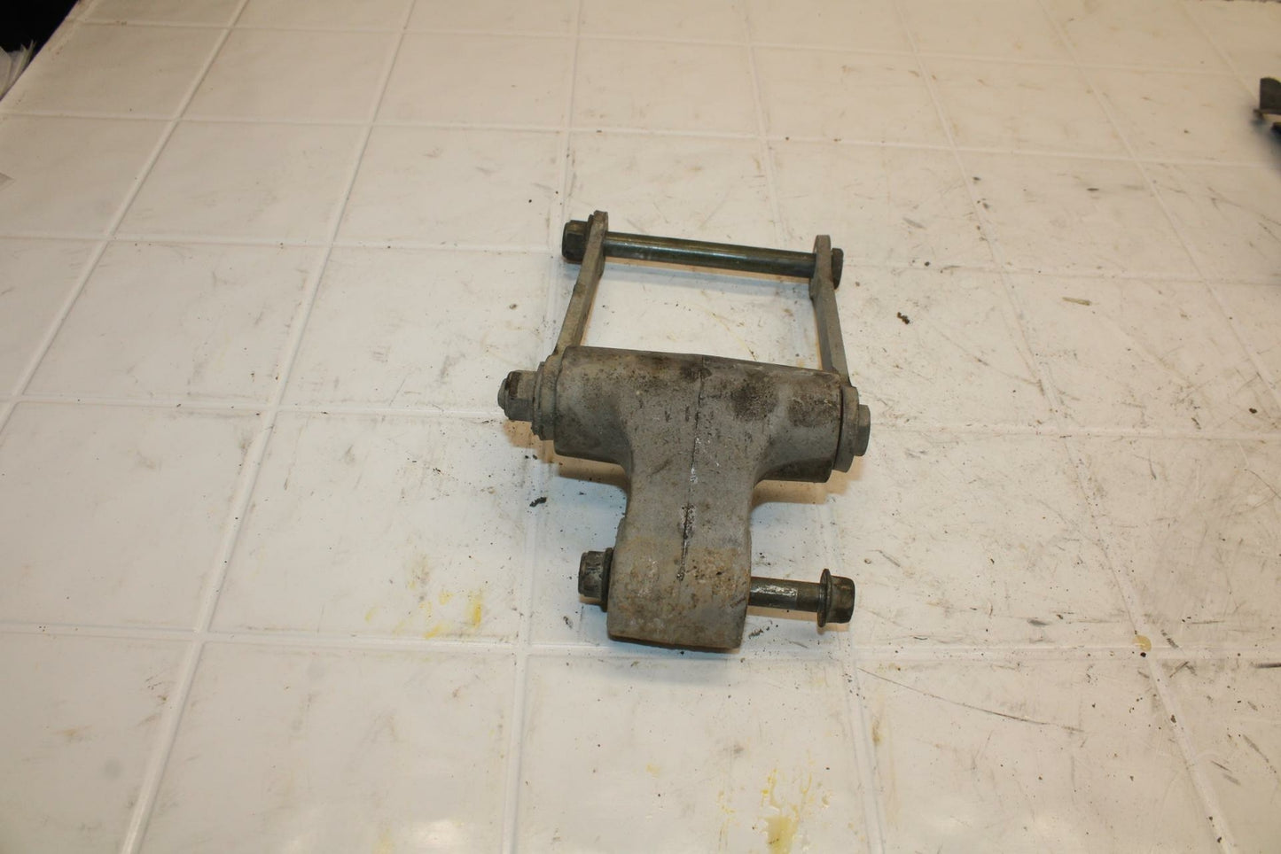 07-08 YAMAHA V STAR 1100 REAR BACK SHOCK LINK BB404