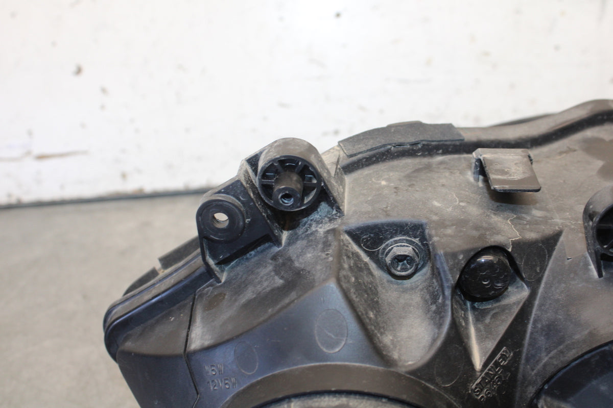 07-08 YAMAHA YZF R1 FRONT LEFT HEADLIGHT HEAD LIGHT LAMP 4C8-84303-41-00 BB675