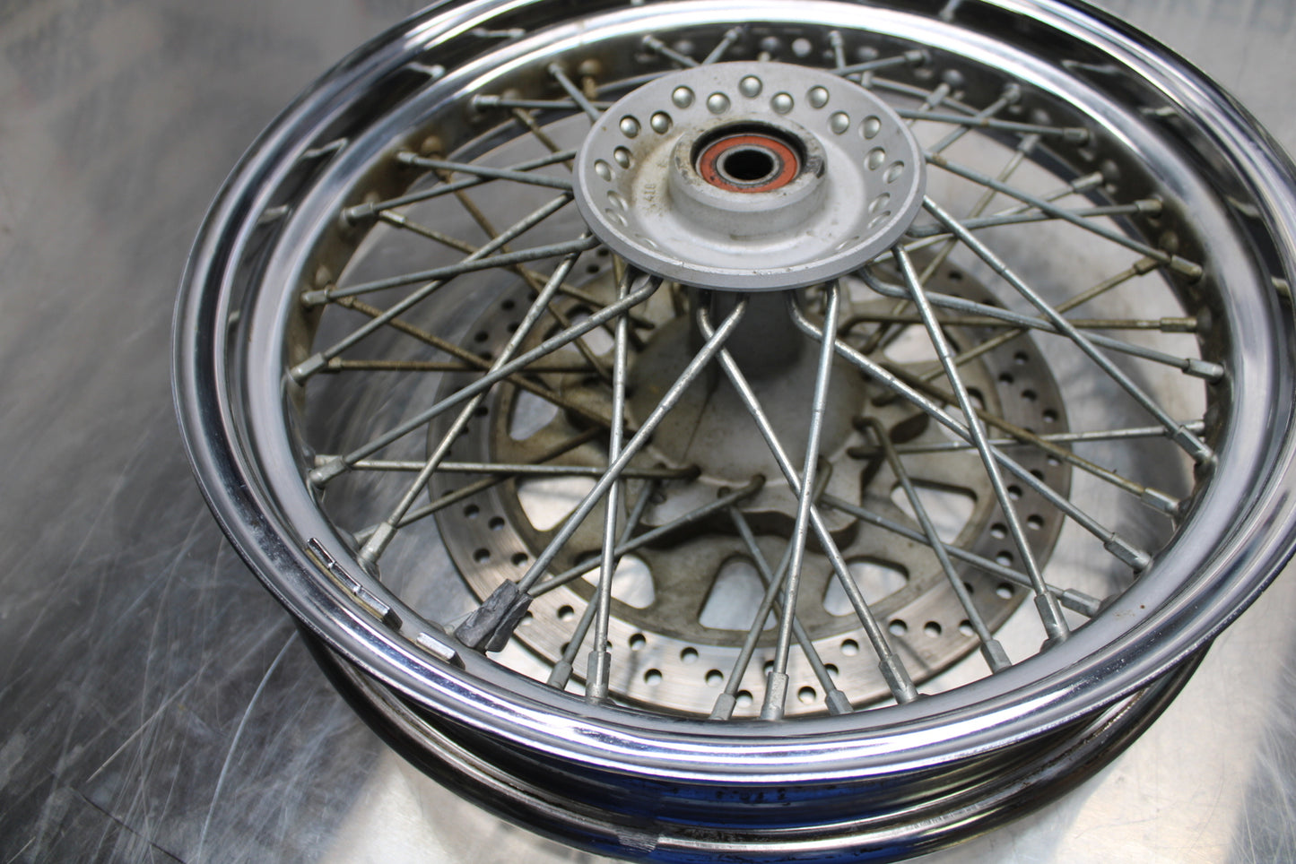 04 SUZUKI INTRUDER 800 FRONT WHEEL FRONT RIM & ROTOR BB758