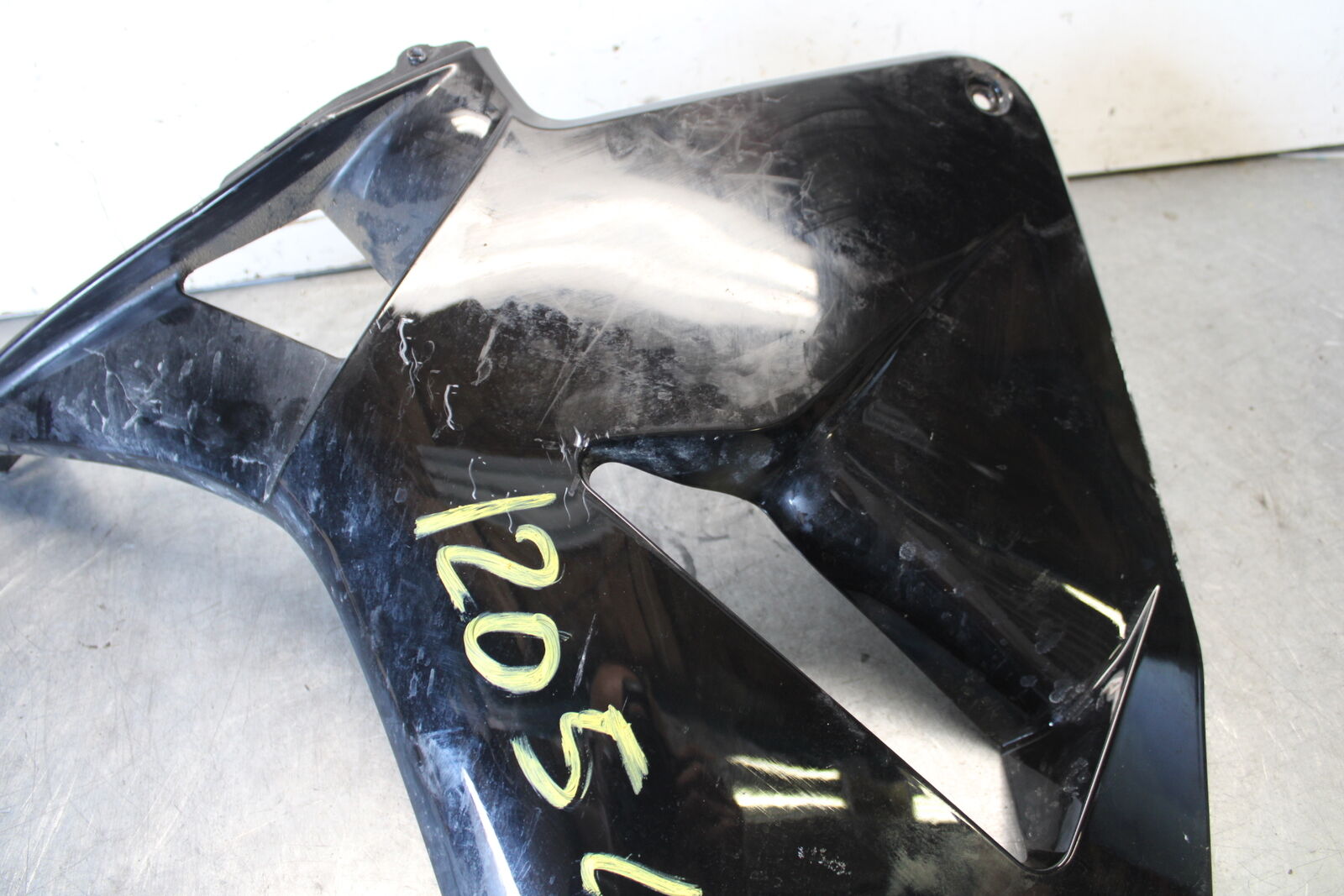 03-04 HONDA CBR600RR LEFT MID UPPER SIDE FAIRING COWL PLASTIC BB661