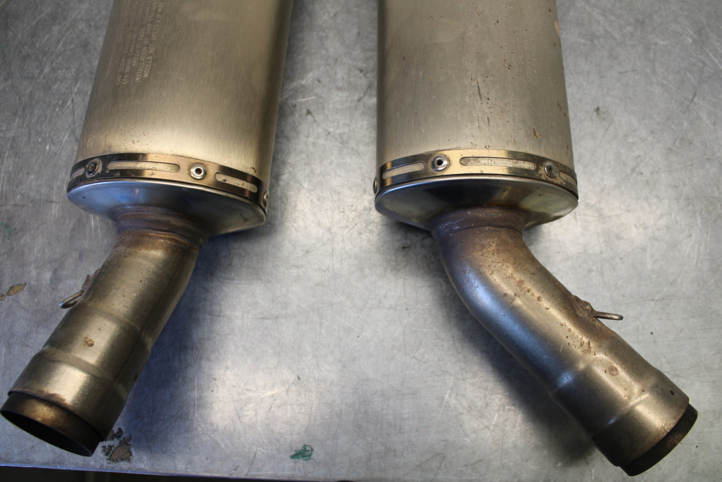 07-08 DUCATI 1098 EXHAUST PIPE MUFFLER SLIP ON CAN SILENCER BB699
