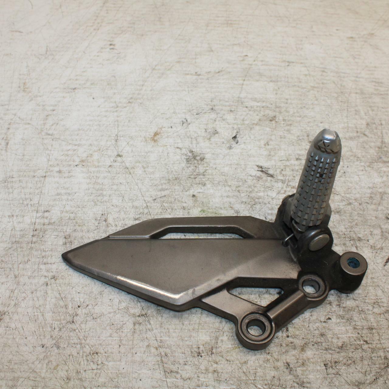 12-13 KAWASAKI EX300 NINJA LEFT REARSET REAR SET DRIVER FOOT PEG BRACKET BB373