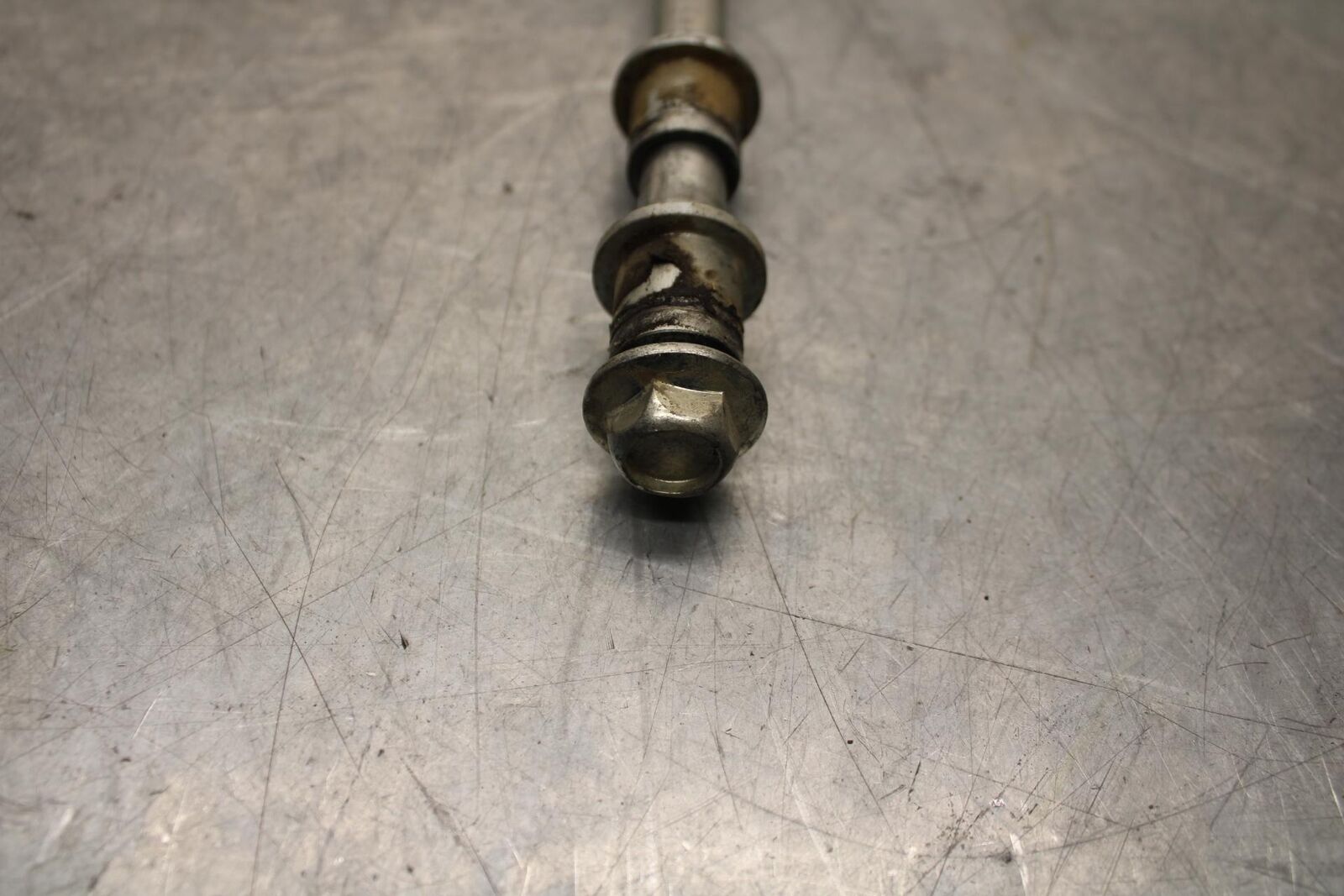 2015 Kawasaki Ninja 300 EX300 FRONT WHEEL RIM AXLE PIVOT BOLT 41068-0024 BB61