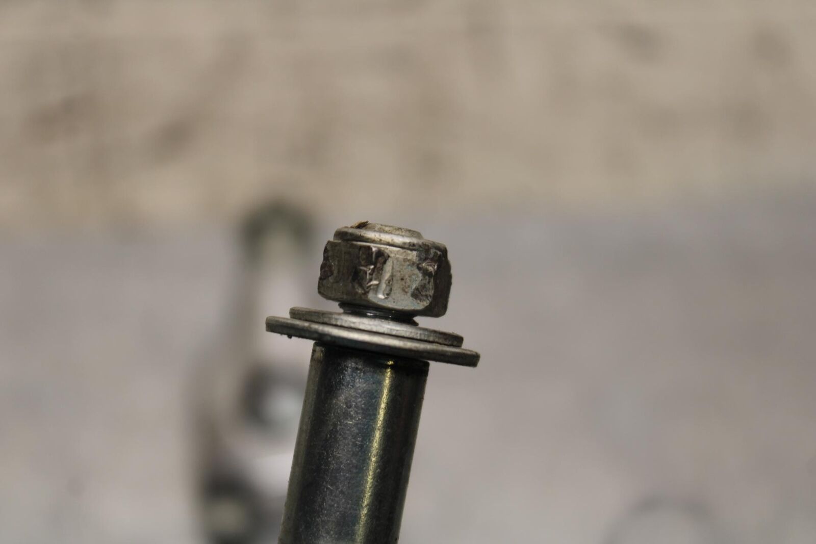 2004 Suzuki Intruder 1500 VL1500 HANDLEBAR RISERS BB573