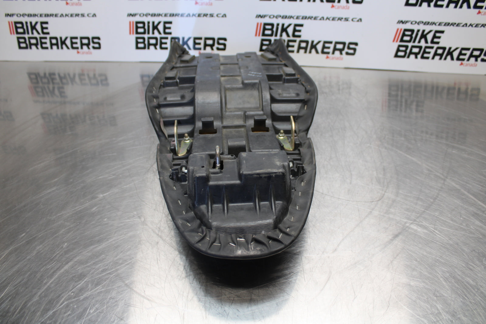 98-05 HONDA SUPER HAWK 1000 VTR1000F FRONT REAR SEAT SADDLE BB152