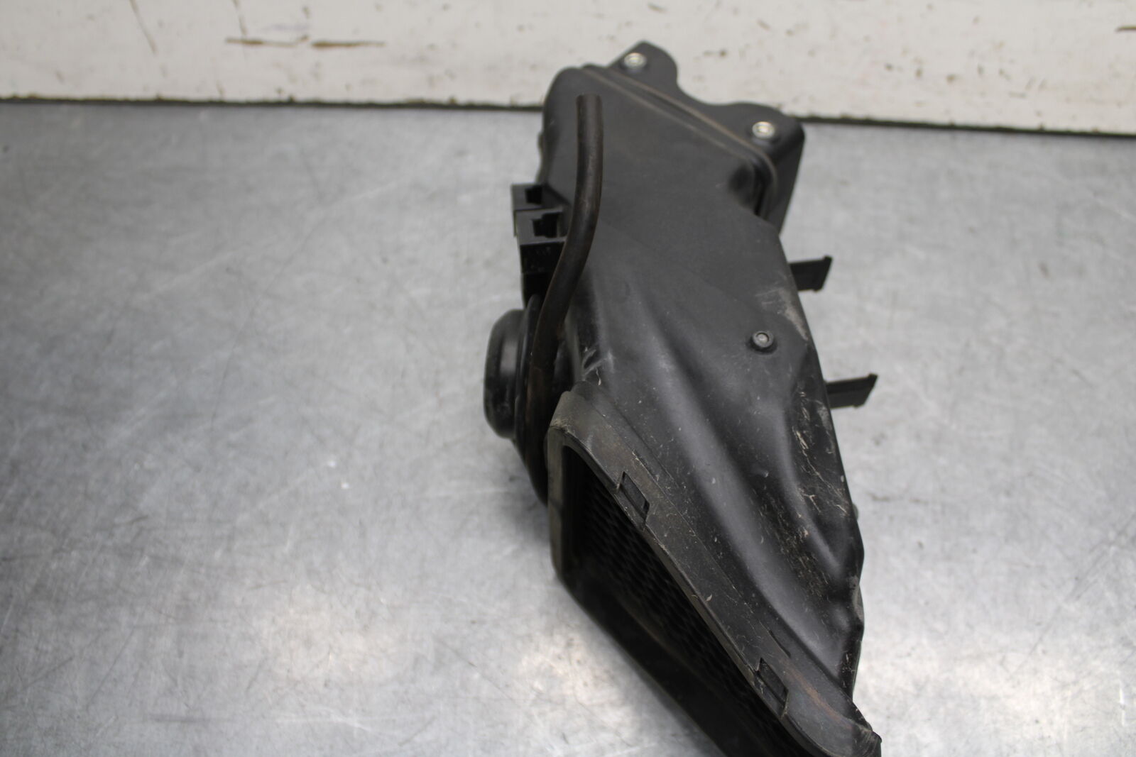 16 KAWASAKI NINJA ZX10R RAM AIR INTAKE TUBE DUCT 39045-0041 BB650