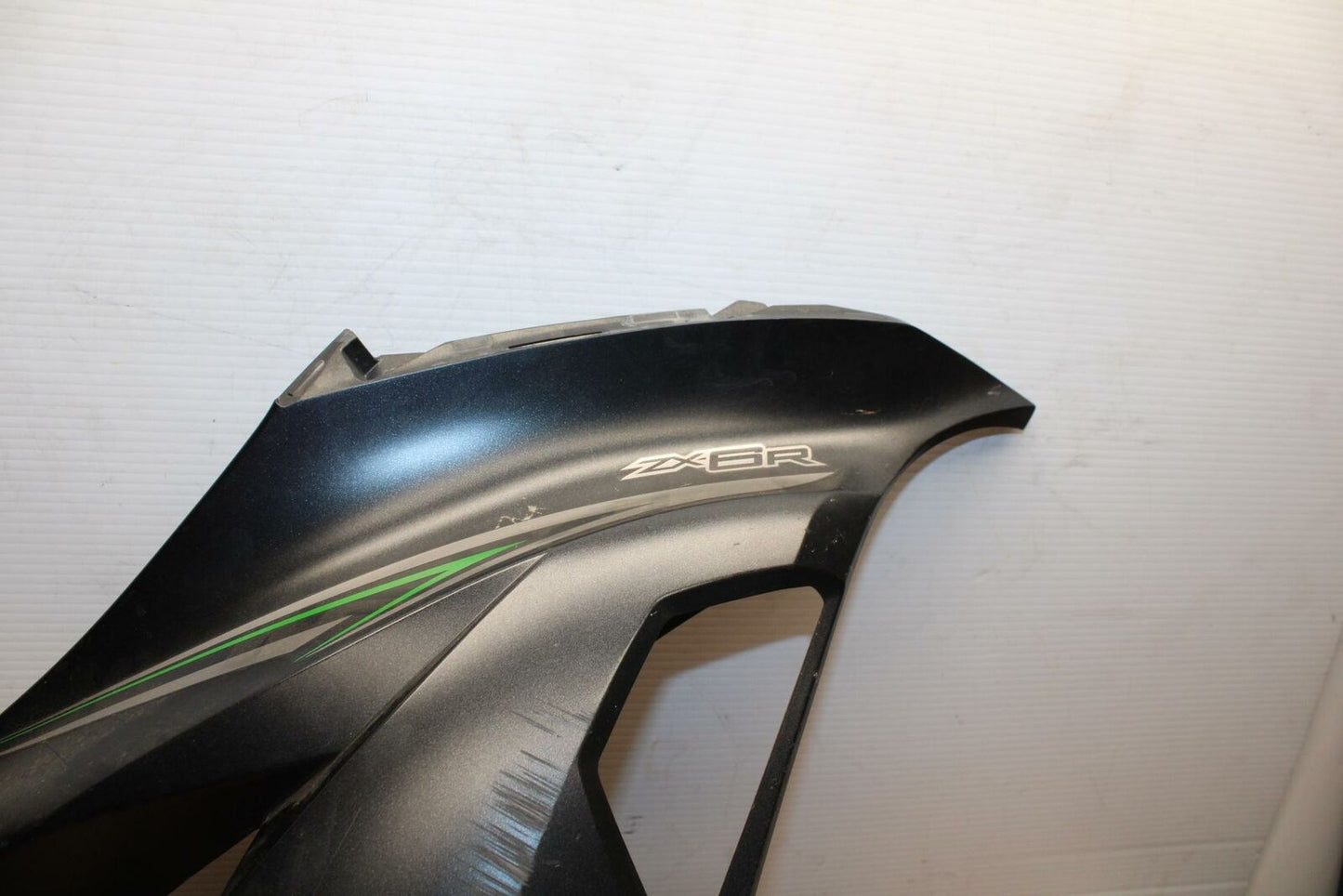 13-18 KAWASAKI NINJA ZX6R RIGHT FRONT UPPER NOSE FAIRING COWL SHROUD BB349