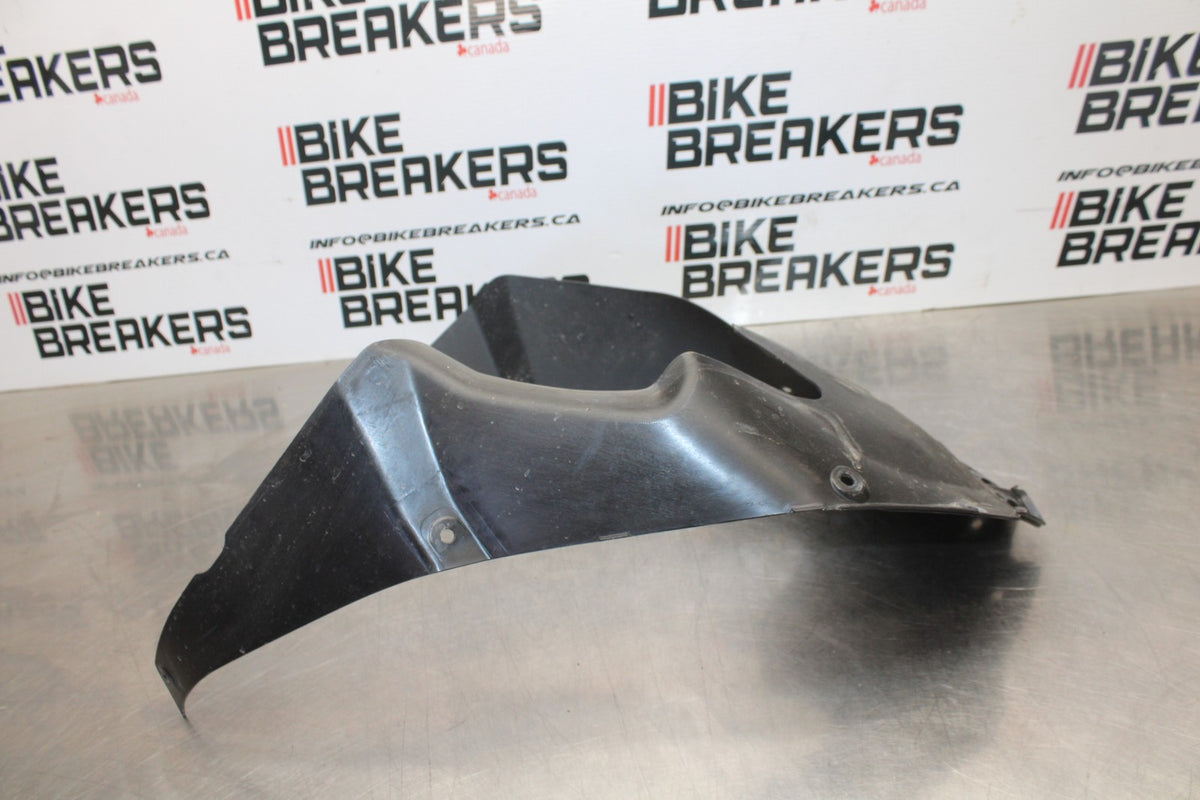 24-25 KAWASAKI NINJA ZX4R LOWER FRONT UPPER INNER HEADLIGHT COWL FAIRING  BB610