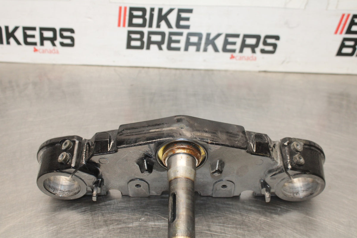 05-09 SUZUKI BOULEVARD C90 FRONT FORKS CLAMP LOWER TRIPLE TREE STEM BB918
