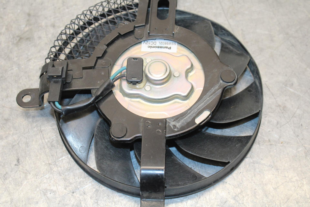 11-23 SUZUKI GSXR 750 ENGINE RADIATOR COOLING FAN BB54