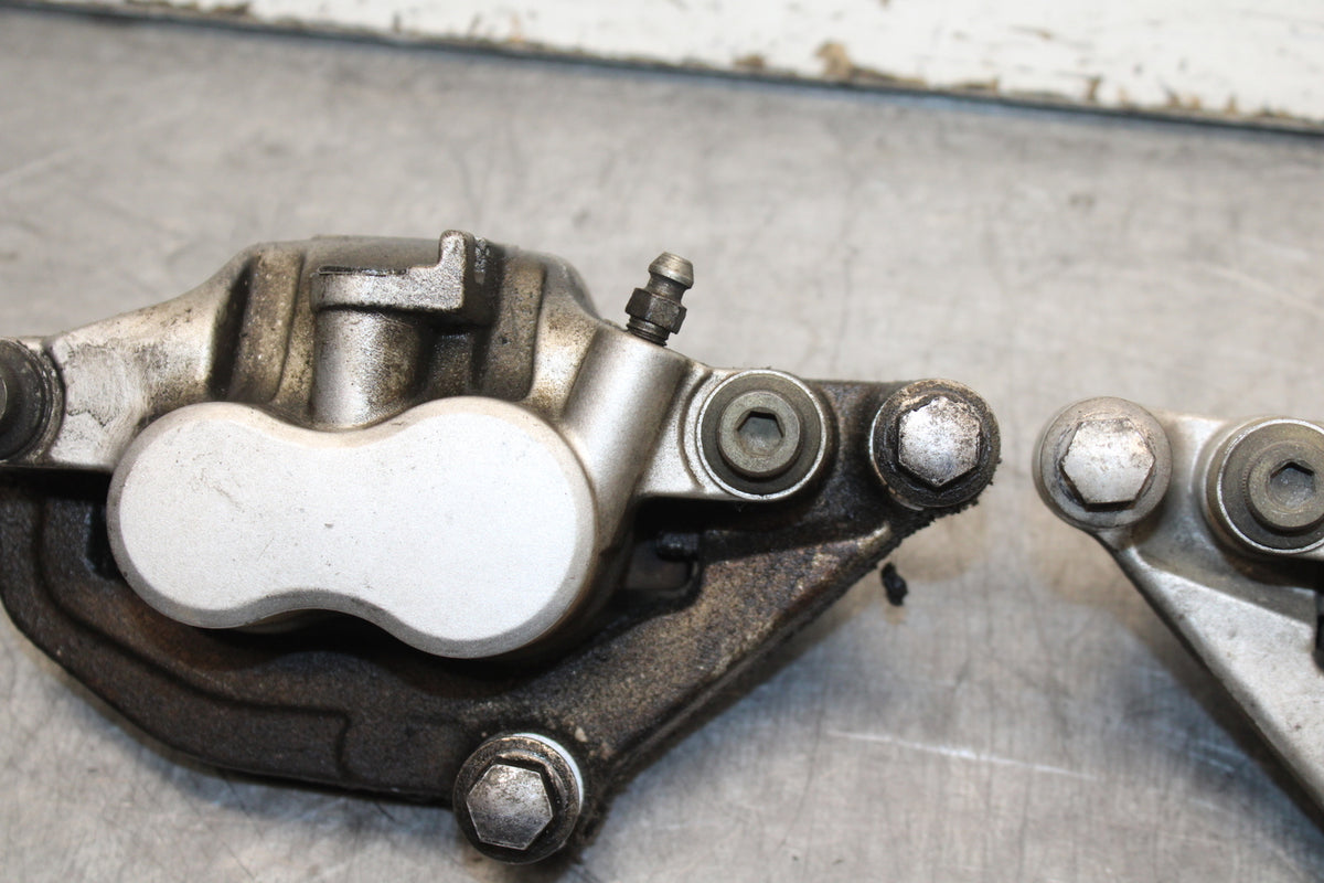 99-00 YAMAHA V STAR 1100 RIGHT LEFT FRONT BRAKE CALIPER SET PAIR CALIPERS BB711