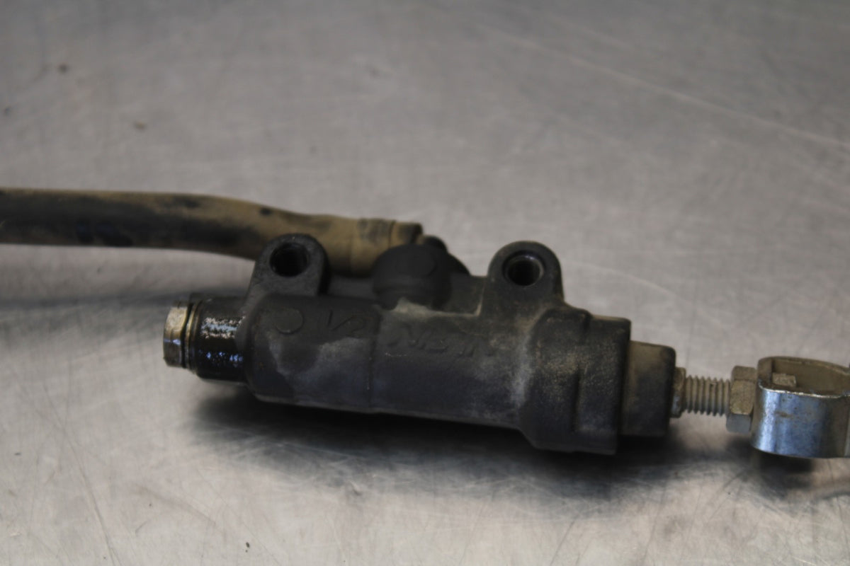 15 TRIUMPH TIGER 800 REAR BACK BRAKE MASTER CYLINDER W RESERVOIR BB873