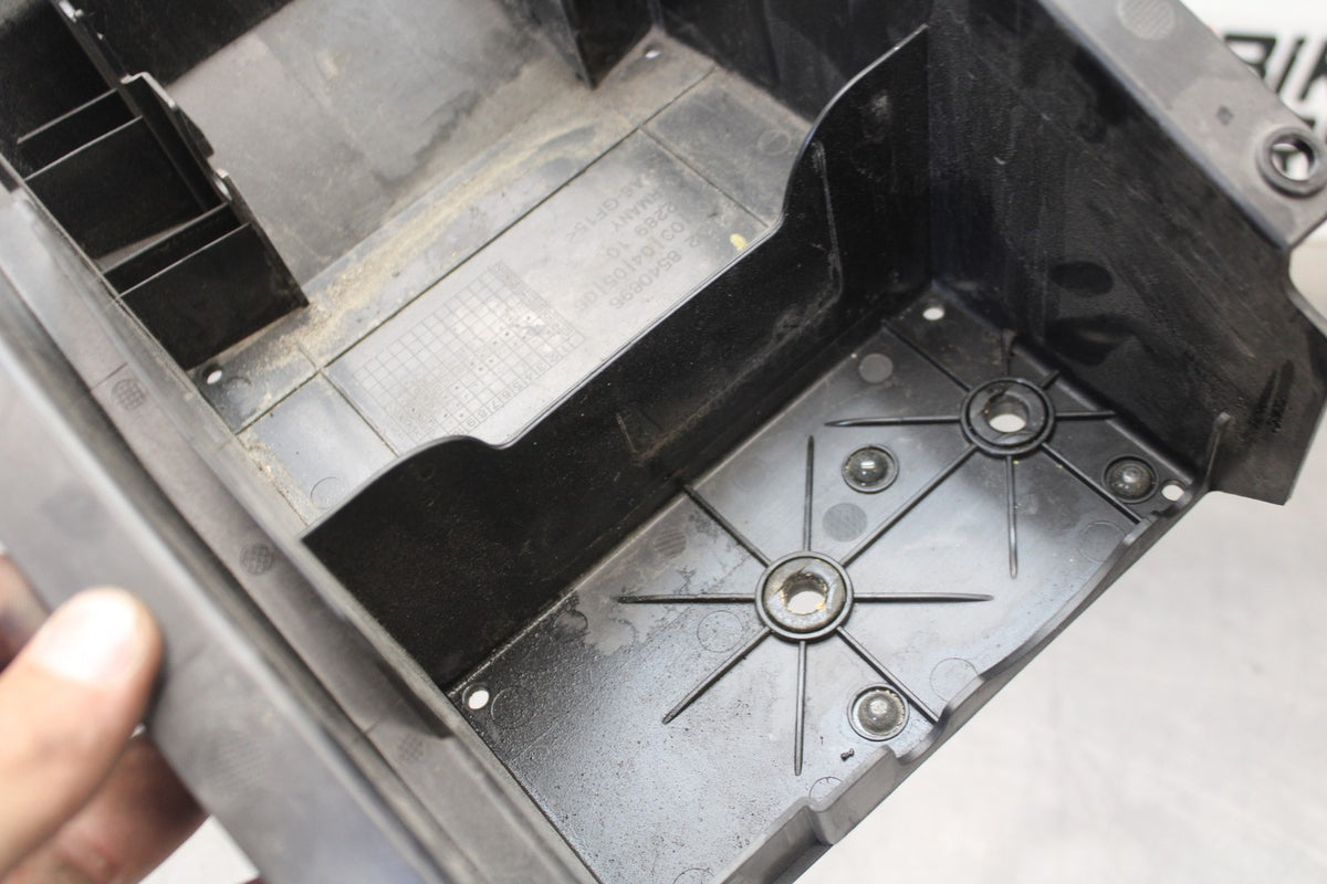 17-20 BMW S1000R REAR BACK TAIL UNDERTAIL BATTERY TRAY PLASTIC BB909