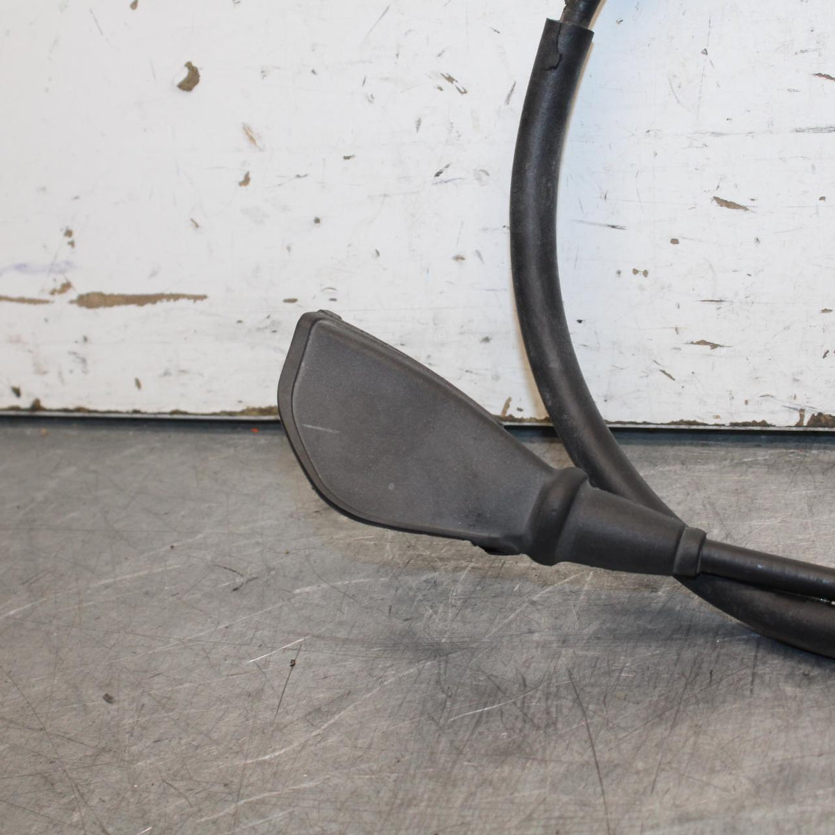 18 KTM RC 390 CLUTCH CABLE LINE BB648