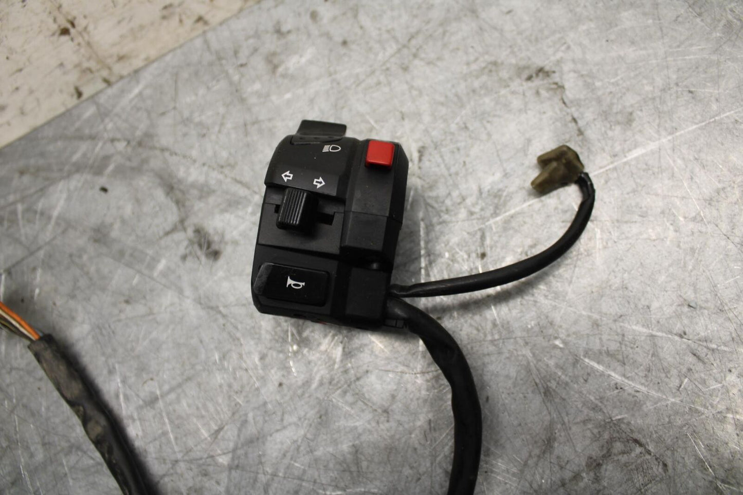 2007 Suzuki GSXR1000 LEFT CLIP ON HANDLE HORN SIGNALS SWITCH SWITCHES BB44