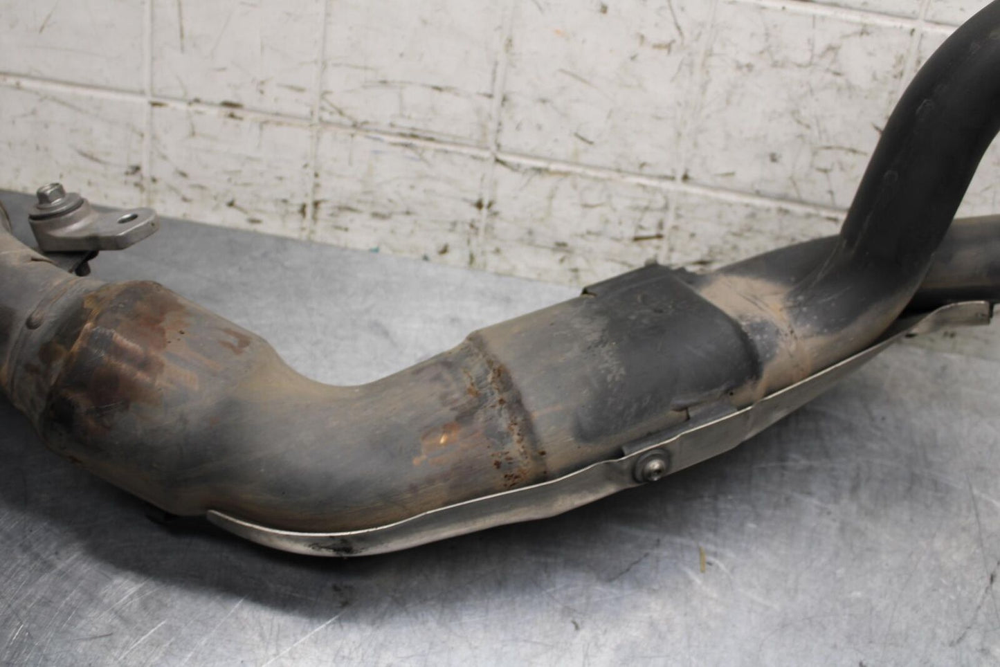 2007 Yamaha YZF R1 EXHAUST MIDPIPE MID MIDDLE PIPE 4C8-14740-00-00 BB575