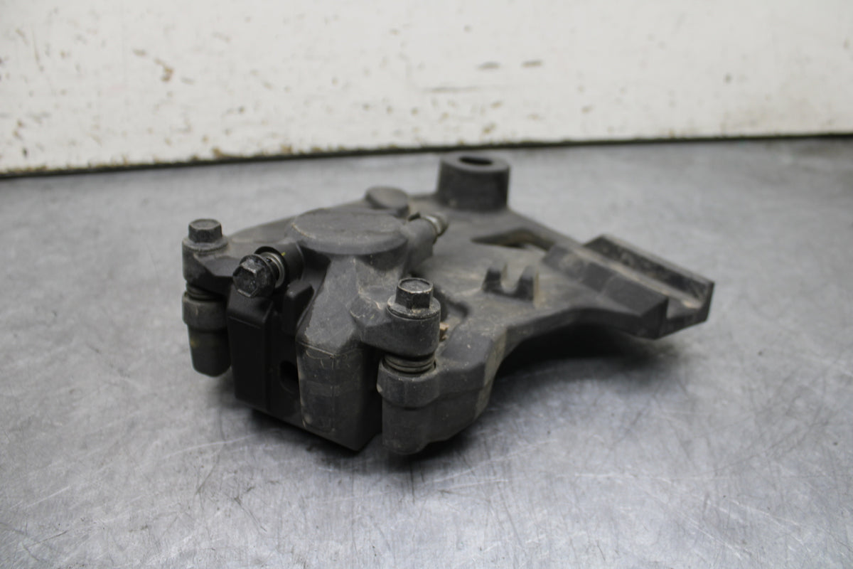 17-24 YAMAHA BOLT XVS950 REAR BACK BRAKE CALIPER W MOUNT BRACKET BB729