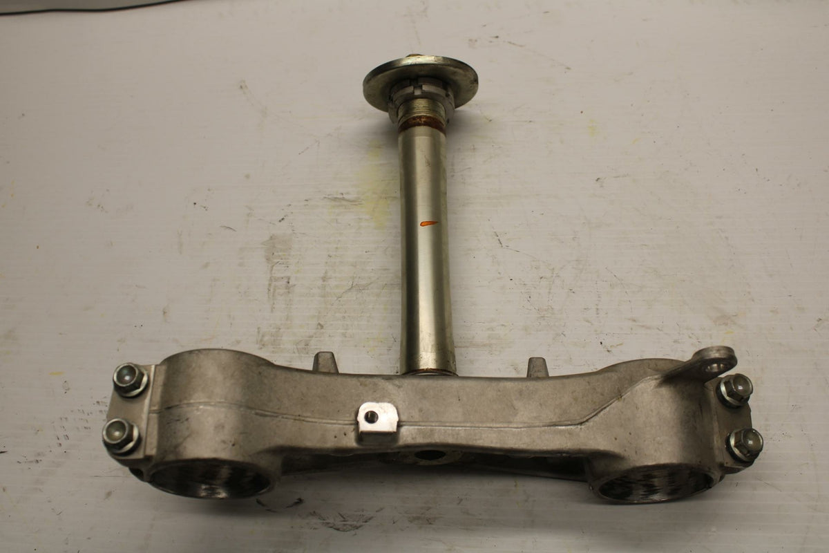 06-07 SUZUKI GSXR600 FRONT FORKS CLAMP LOWER TRIPLE TREE STEM 51410-01H10 BB245