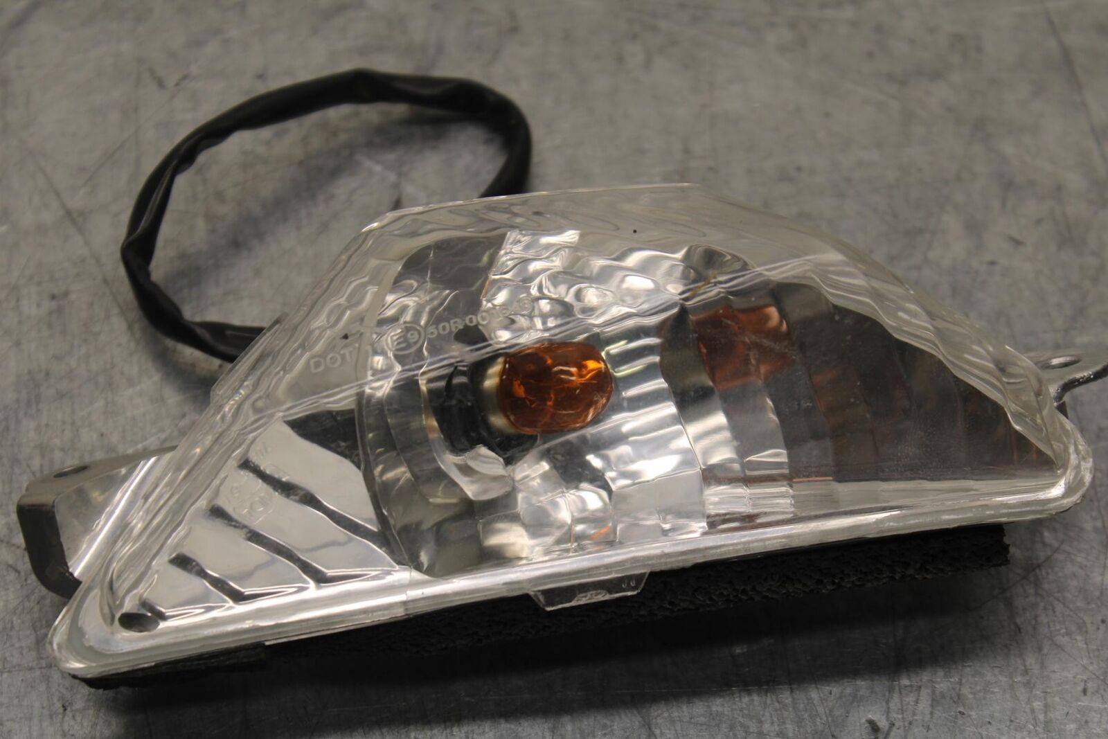 17-20 KAWASAKI NINJA EX650 ABS RIGHT FRONT TURN SIGNAL LIGHT INDICATOR BB88