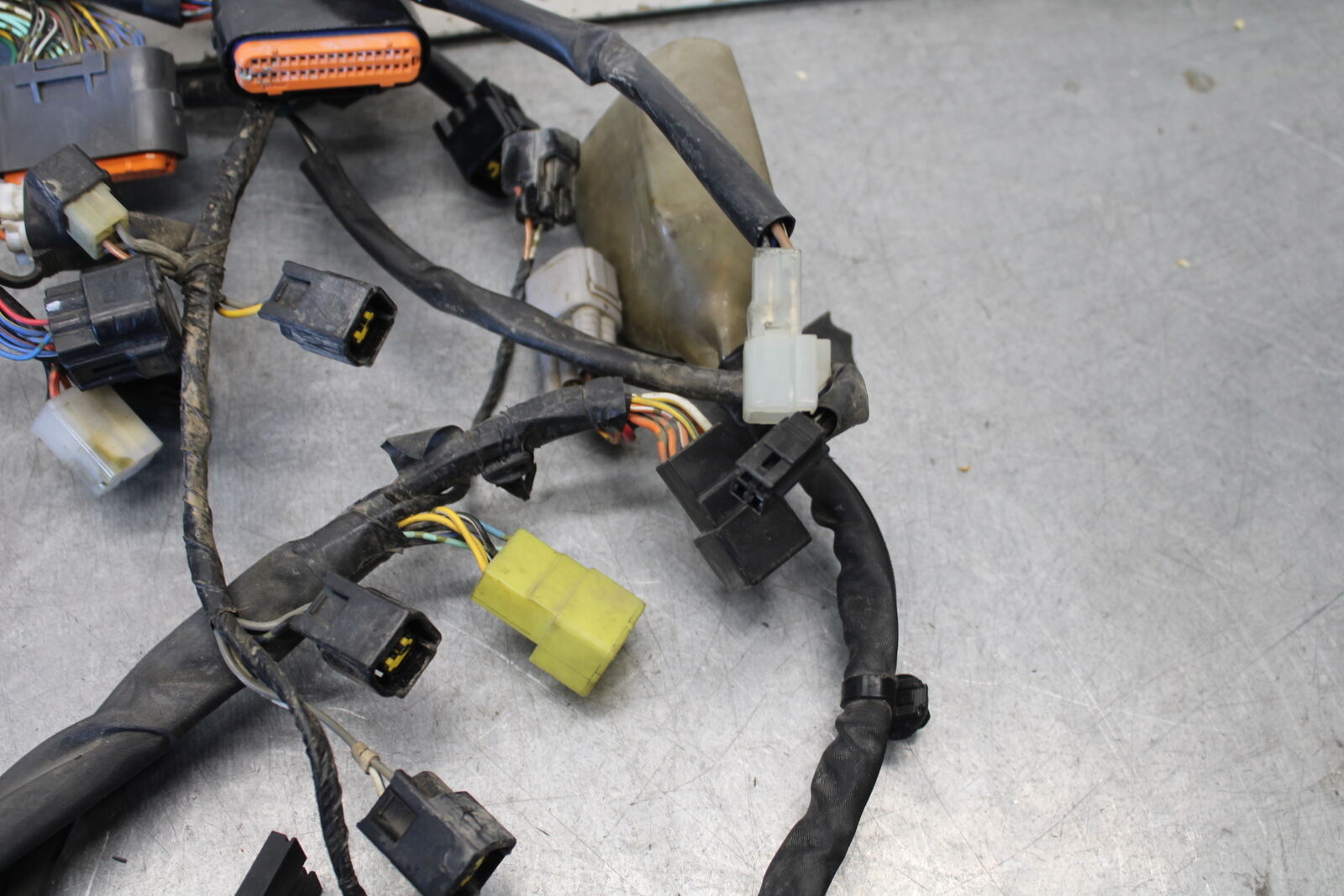 05-06 SUZUKI GSXR1000 MAIN ENGINE WIRING HARNESS WIRE LOOM 36610-41G30 BB663