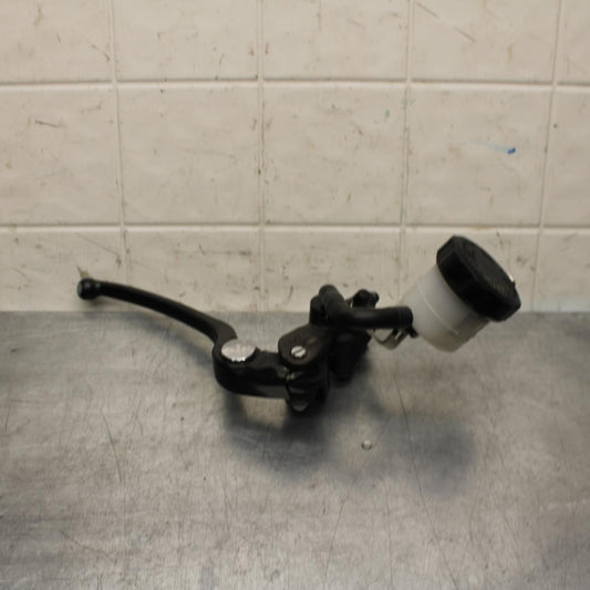 2017 Suzuki GSXR600 FRONT BRAKE MASTER CYLINDER w/ LEVER BB598