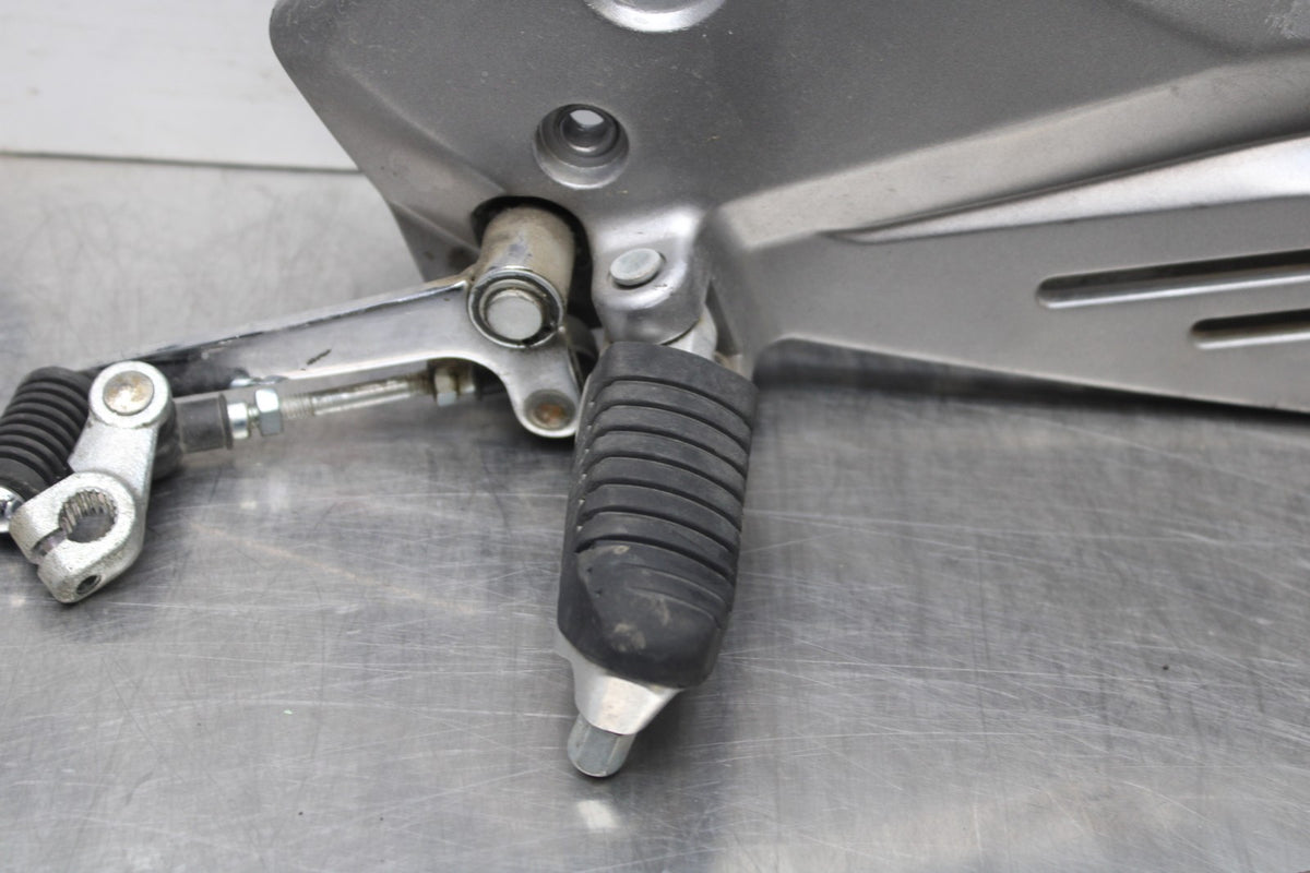 15 SUZUKI GW250F LEFT REARSET REAR SET FOOT PEG W SHIFTER BB789
