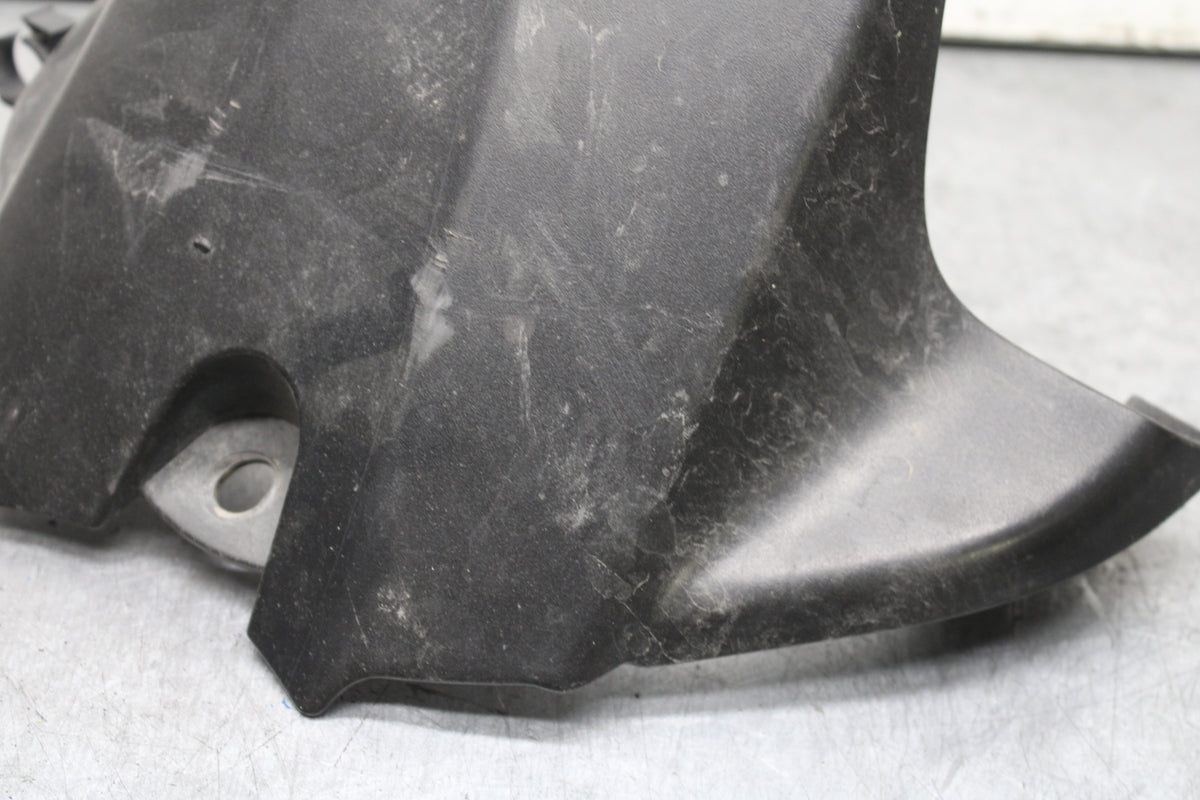 08-09 SUZUKI GSXR600 REAR BACK WHEEL TIRE HUGGER FENDER BB728