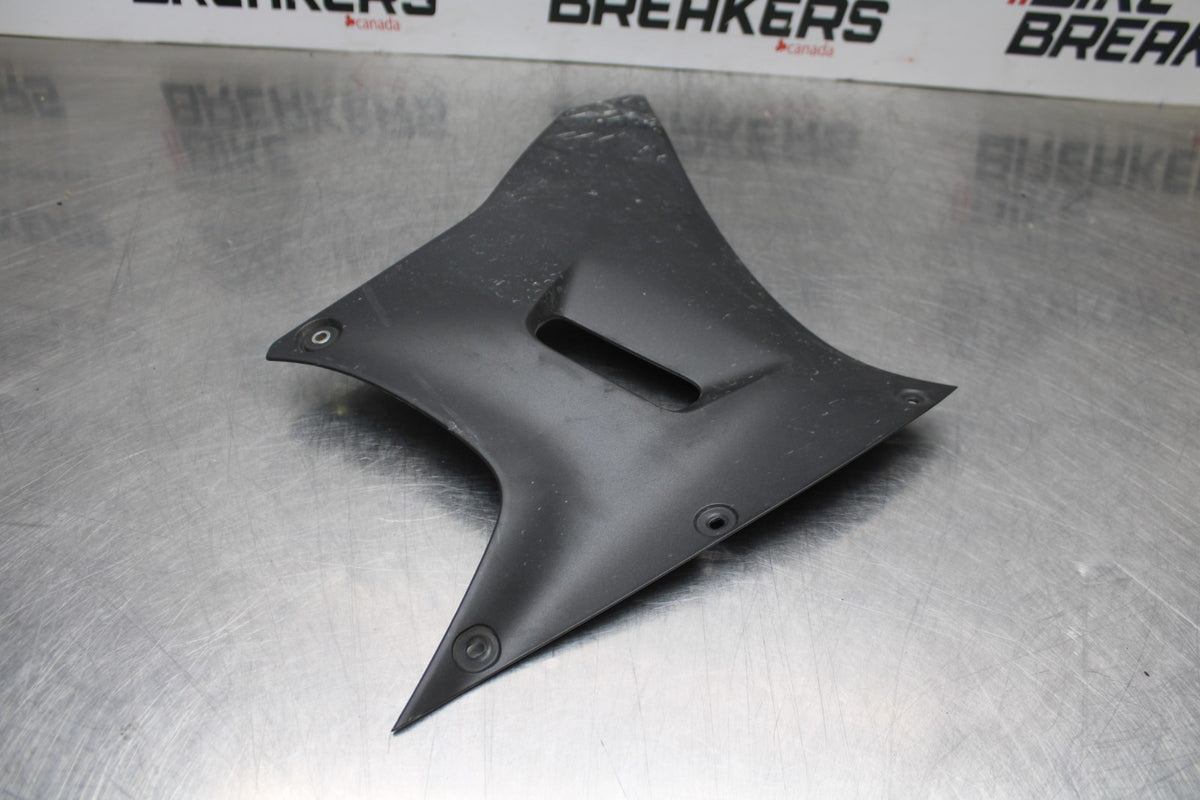 22-25 YAMAHA YZF R7 LEFT LOWER BOTTOM BELLY SIDE FAIRING COWL BB769