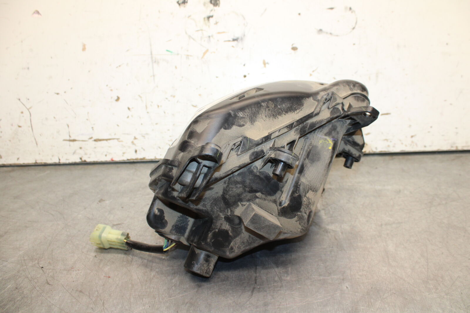 19-24 YAMAHA R3 FRONT LEFT HEADLIGHT HEAD LIGHT LAMP BB736