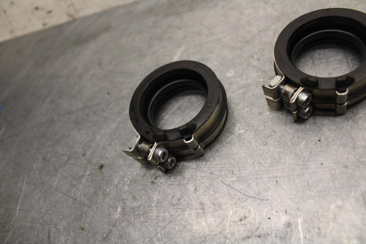 2015 Yamaha FJ09  INTAKE MANIFOLD BB41