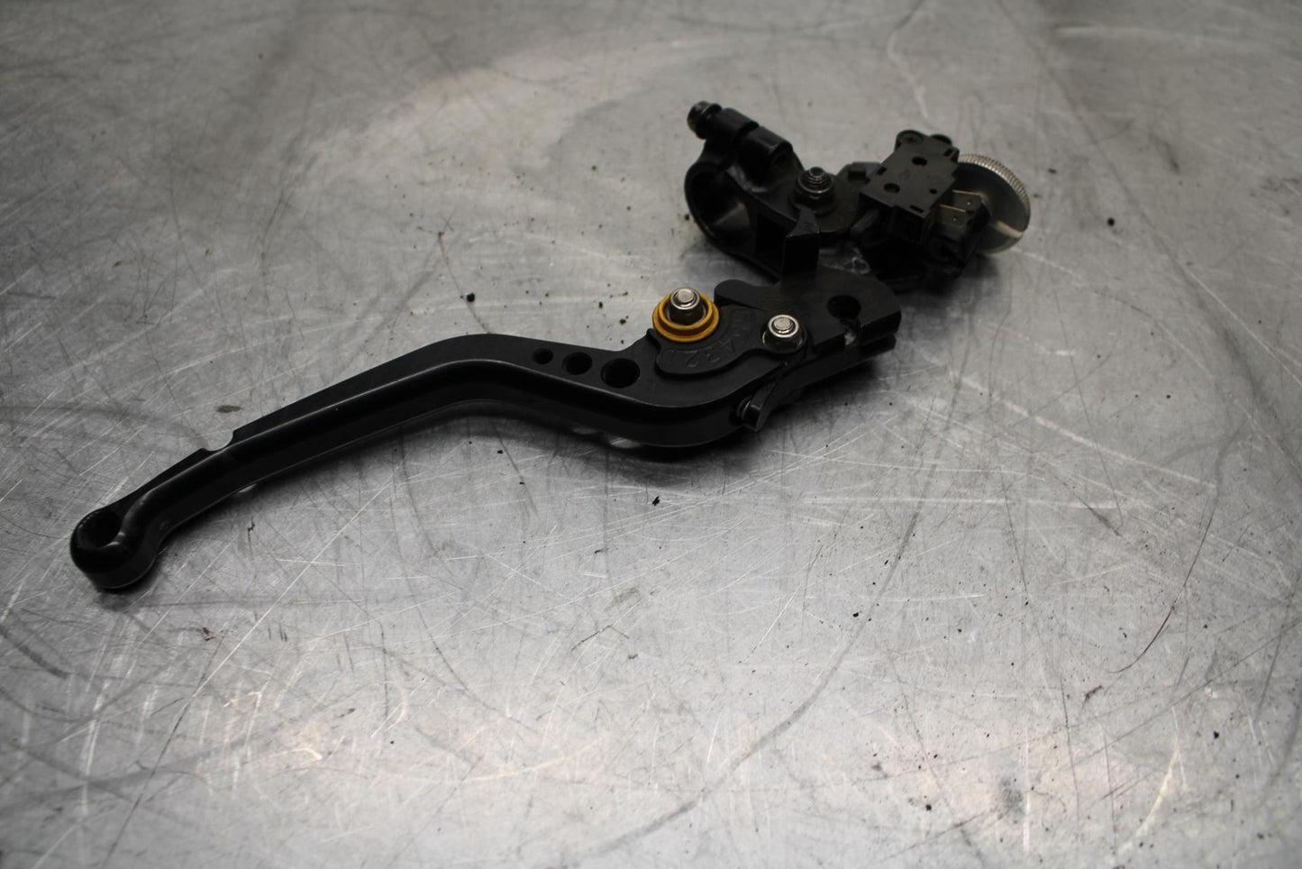 09-14 YAMAHA YZF R1 CLUTCH PERCH MOUNT WITH LEVER  BB448