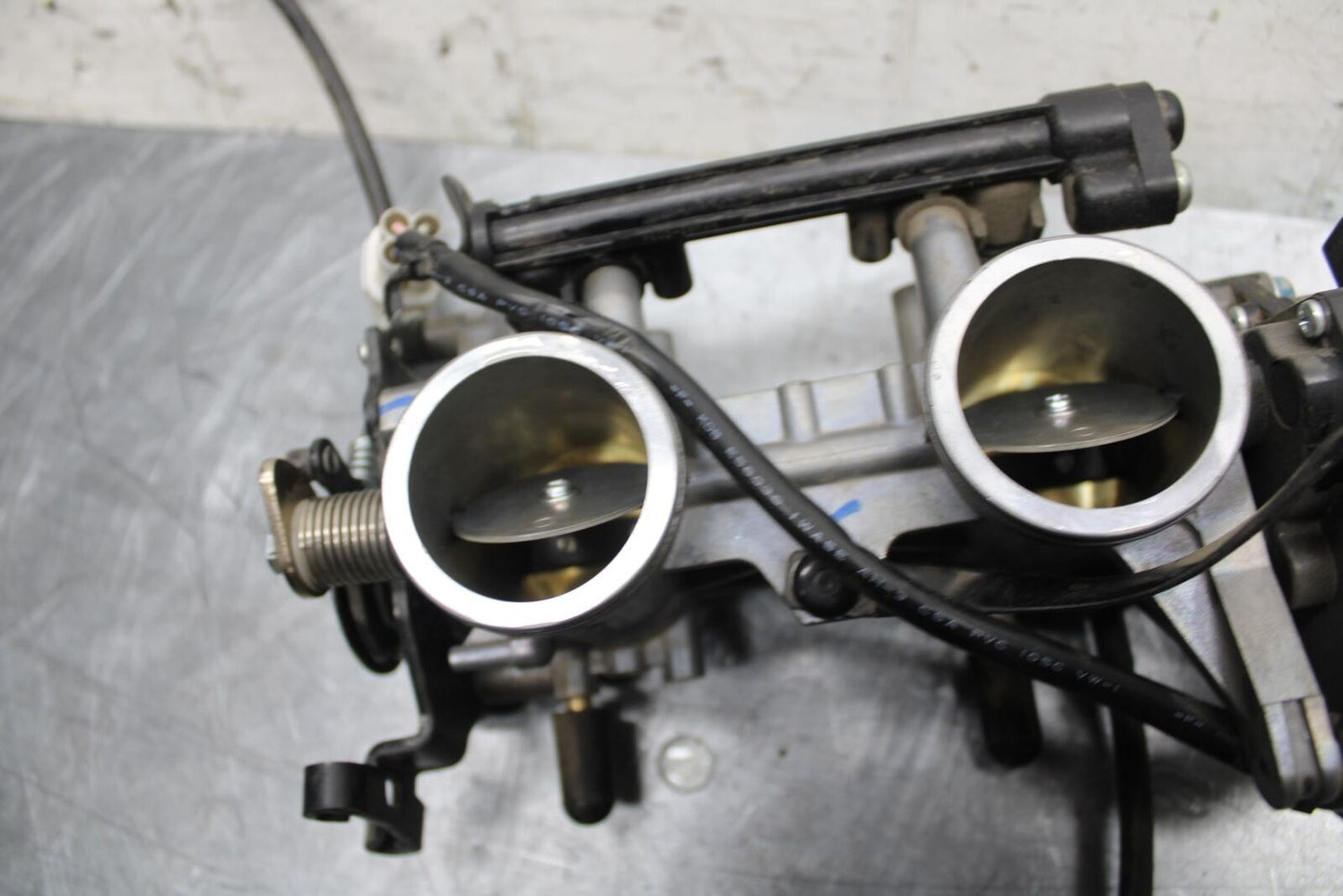 15-17 KAWASAKI EX 650 NINJA  EX 650 ABS FUEL INJECTORS / THROTTLE BODIES BB494