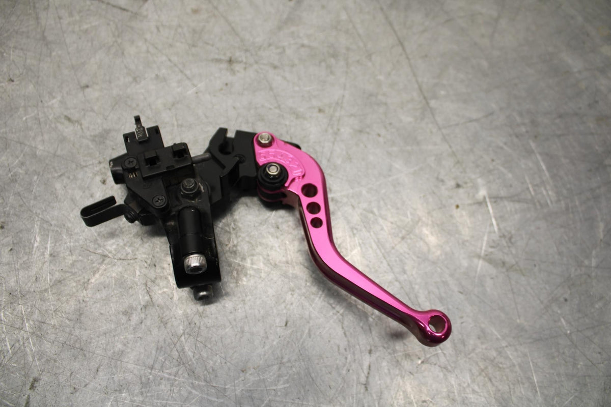 2008 Kawasaki Ninja ZX10R ZX1000E CLUTCH PERCH MOUNT WITH LEVER  BB524