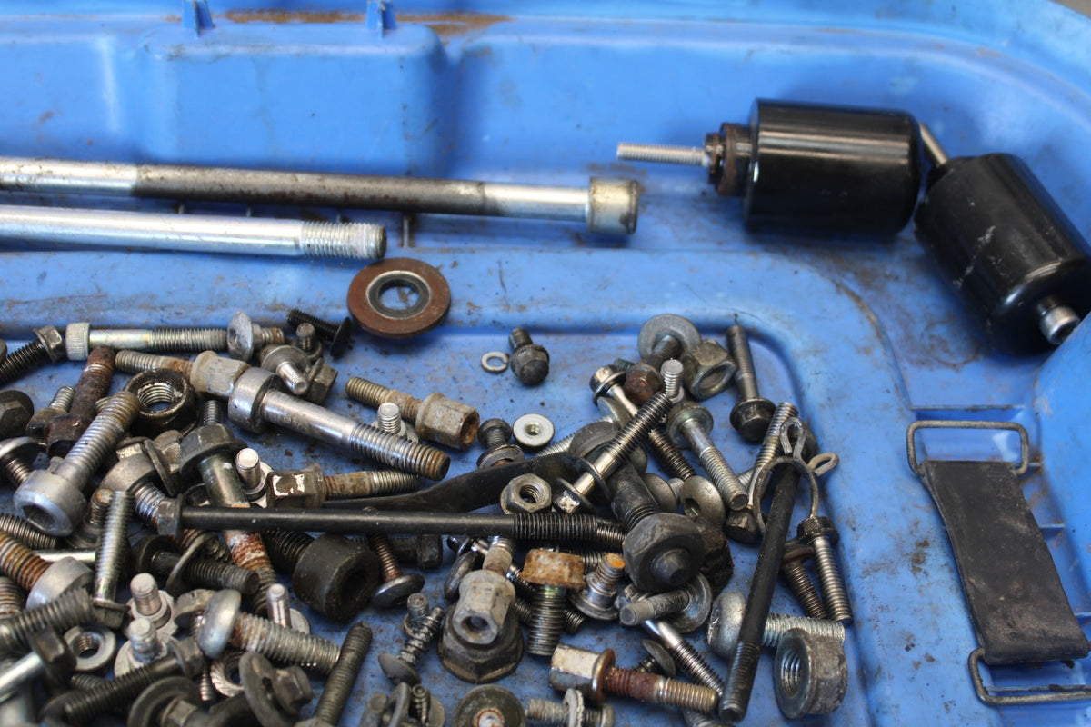 06-07 HONDA INTERCEPTOR 800 VFR800 MOUNTING BOLTS HARDWARE SCREWS BB917