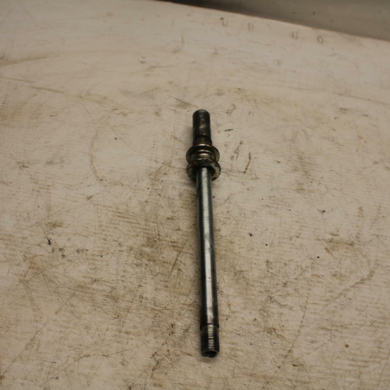 05-09 SUZUKI BOULEVARD C90 FRONT WHEEL RIM AXLE PIVOT BOLT BB357