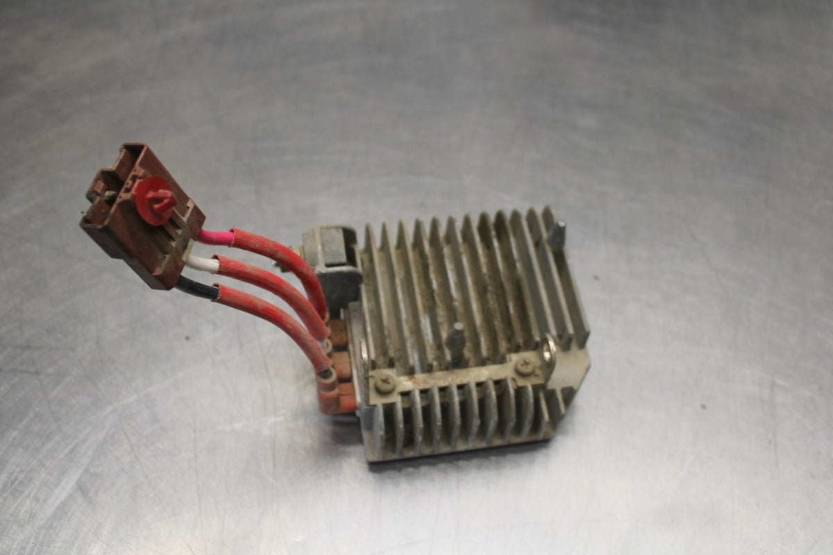 88-00 HONDA GOLDWING 1500 RECTIFIER VOLTAGE REGULATOR BB883