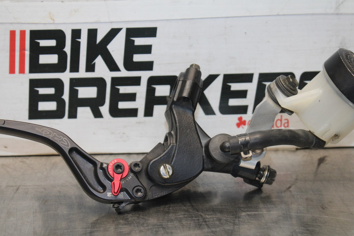 00-01 HONDA CBR929RR FRONT BRAKE MASTER CYLINDER w/ CRG LEVER BB925