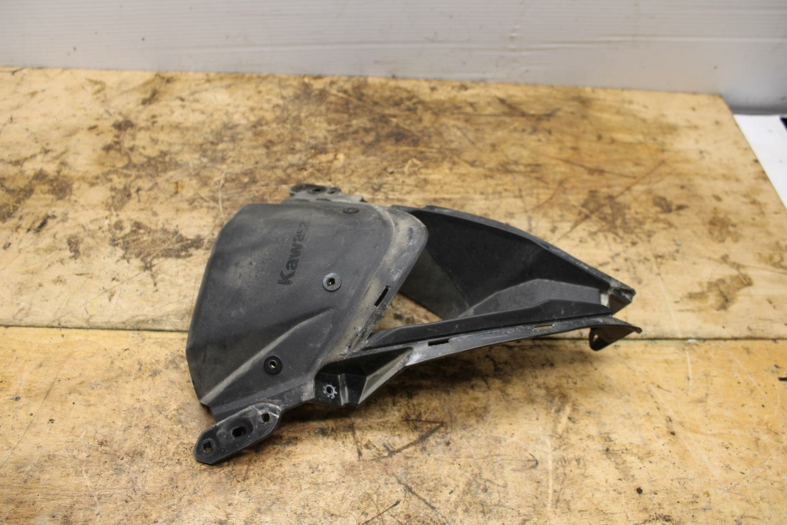 13-18 KAWASAKI NINJA ZX6R FRONT CENTER COWL FAIRING BB342