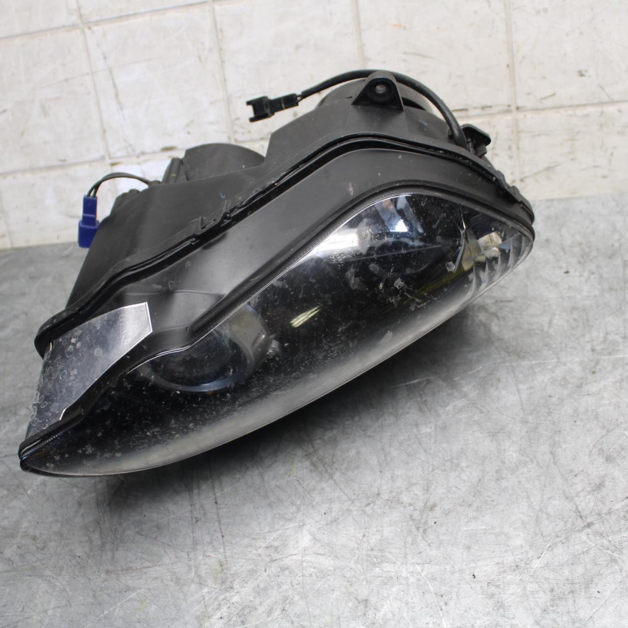 2005 Yamaha YZF R1 FRONT RIGHT HEADLIGHT HEAD LIGHT LAMP 5VY-84303-50-00 BB50