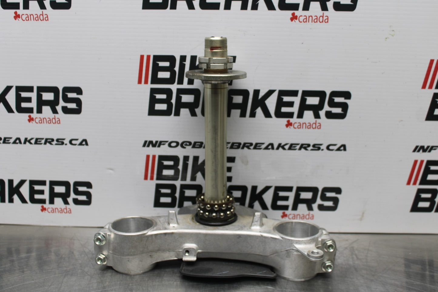 08-10 SUZUKI GSXR 600 FRONT FORKS CLAMP LOWER TRIPLE TREE STEM BB202