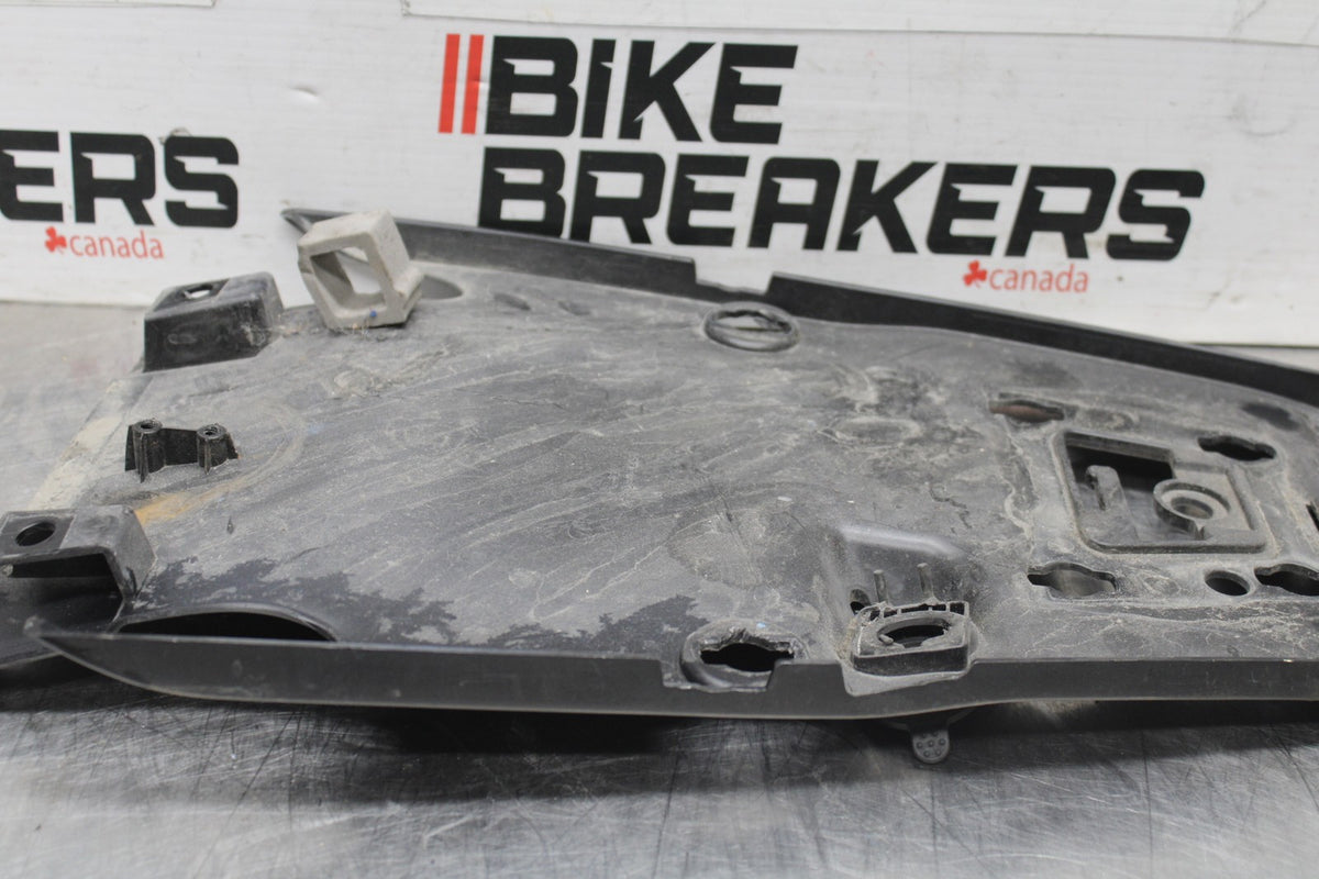 23 KAWASAKI Z900RS REAR BACK TAIL UNDERTAIL FAIRING COWL FENDER BB935